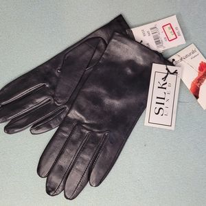 Ultranaturals Black leathers, silk lined